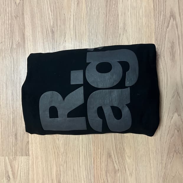 더콜디스트모먼트 후드티 L