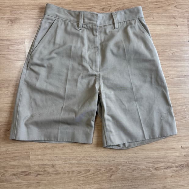 Acne Studios 베이지 반바지 34