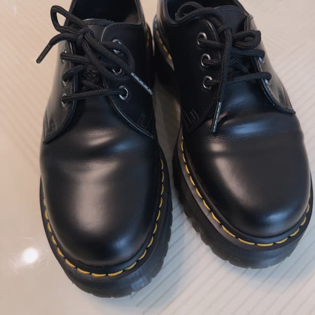닥터마틴 1461 쿼드