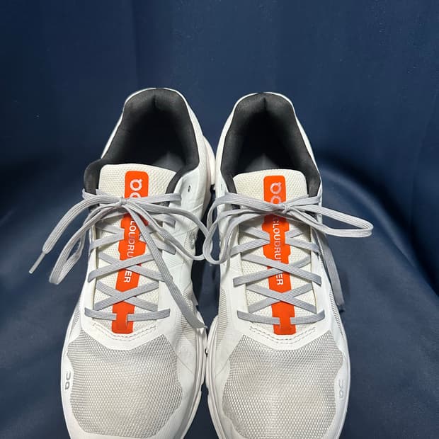 온러닝 클라우드러너 (언다이드 화이트/플레임) 280mm