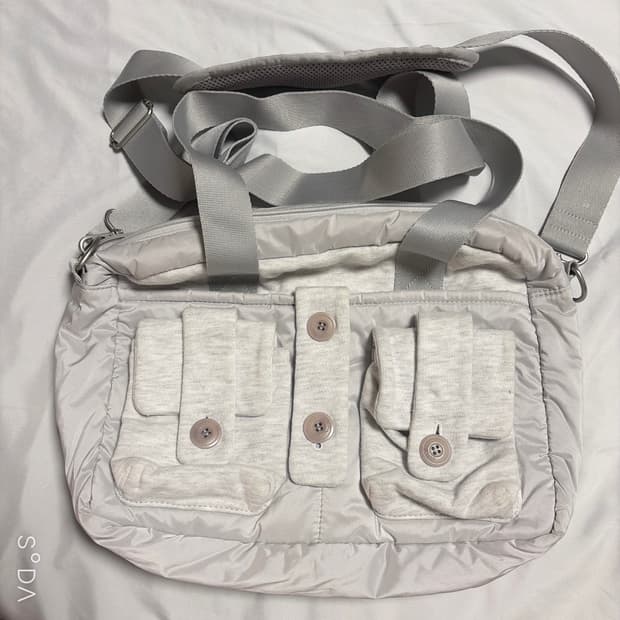 텐스댄스 파히섬 버튼 포켓 크로스백