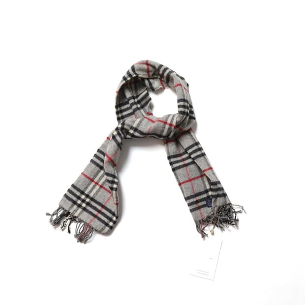 버버리 Burberrrys Nova Check Scarf 
