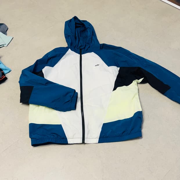 나이키 바람막이. Xxl