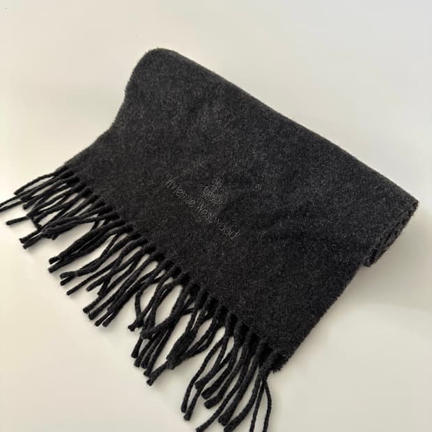 비비안웨스트우드 orb로고 머플러 목도리