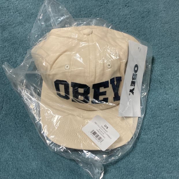 오베이 컬리짓 햇 크림