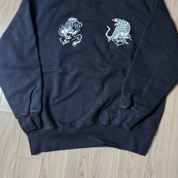 빔즈재팬 수베니어 맨투맨 티셔츠