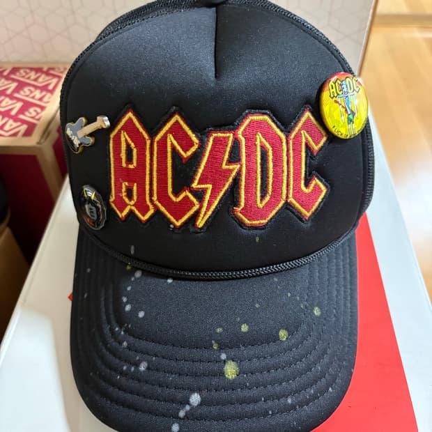 메이드원 AC/DC 트러커 캡
