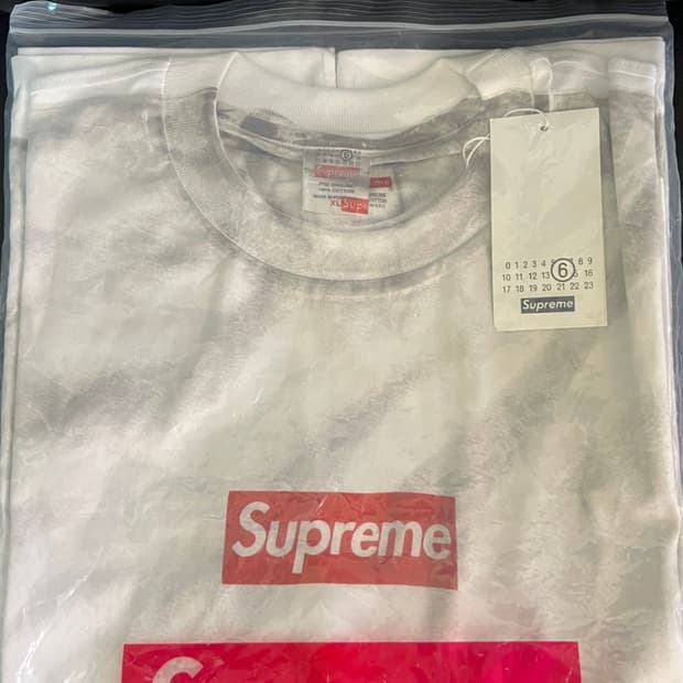 슈프림 x 마르지엘라