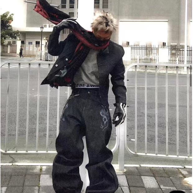 비엑세스 데님팬츠 Dragon Embroidery Denim Pant