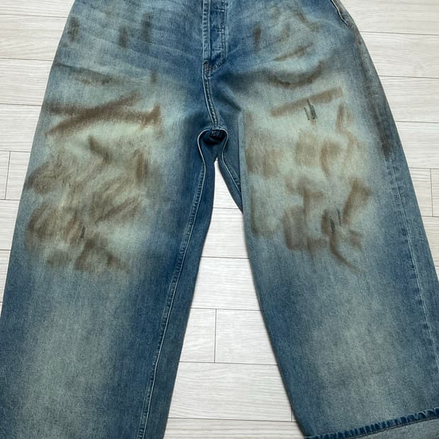 아크네스튜디오 2023 슈퍼배기진