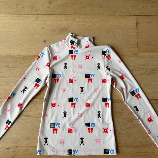 MINJUJIM 민주킴 저지 터틀넥 탑