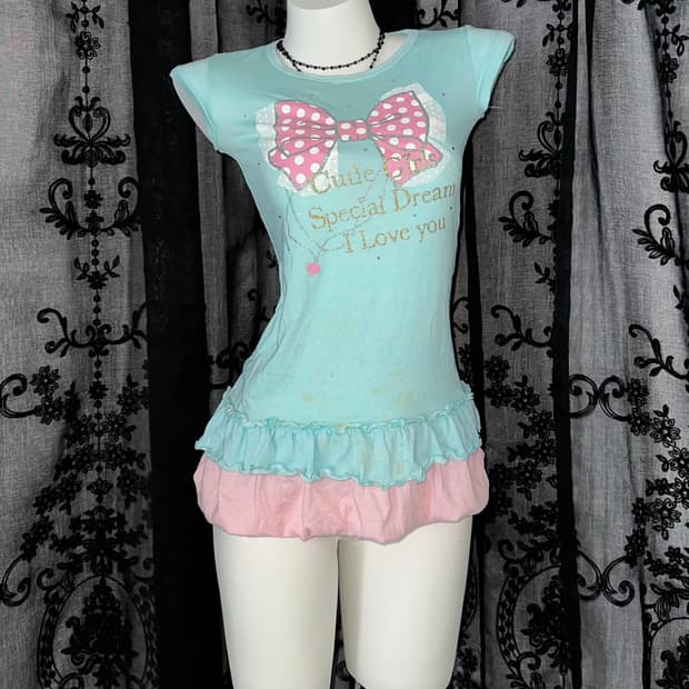 Blue and pink kitsch short-sleeved