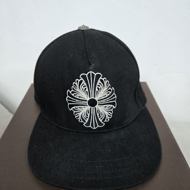 [보증서 정품] 크롬하츠 볼캡 모자