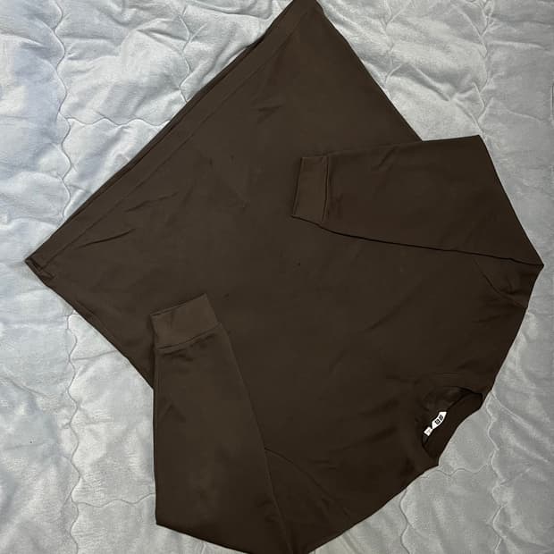 유니클로 에어리즘 코튼 크루넥 롱슬리브 긴팔티