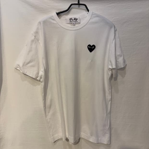 꼼데가르송 플레이 검정 하트 반팔티