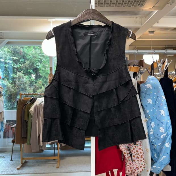Bellus closet 인조 스웨이드 베스트