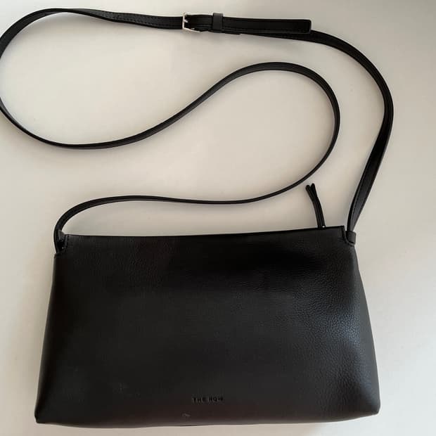 The row 더로우 레네(신상품) rene 바디크로스백 