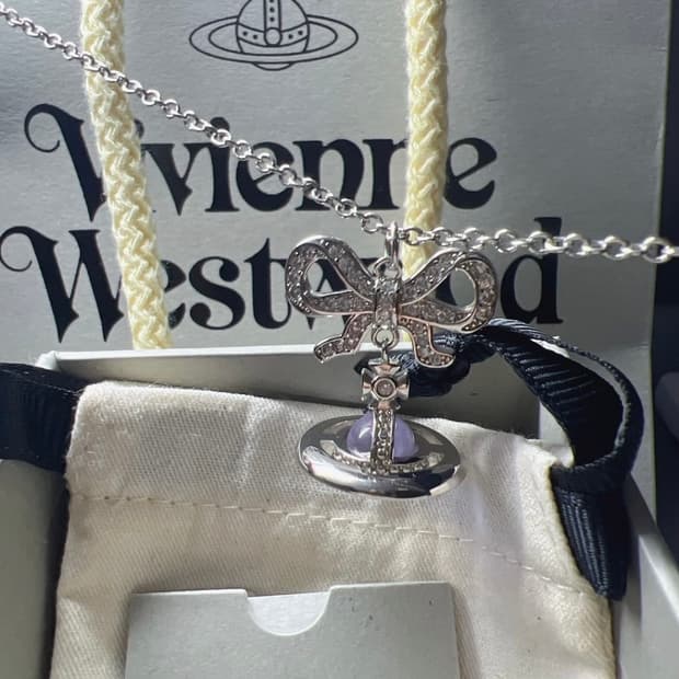 비비안웨스트우드 퍼플 크리스탈 옥타비에 orb 목걸이 (새상품)