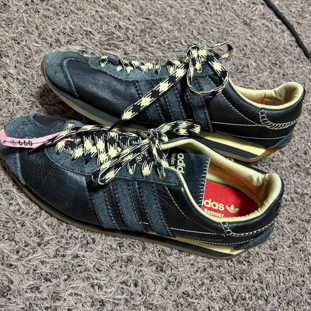 아디다스 웨일즈보너 컨트리코어 275