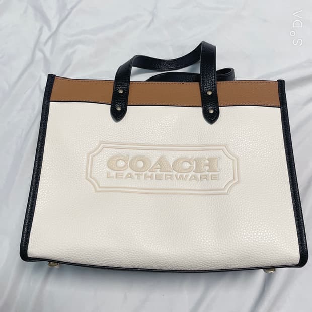 코치 레더웨어 토트백 아이보리/브라운