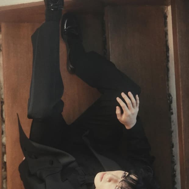 [차은우님 착용] 생로랑 24ss 카산드라 스트라이프 실크 셔츠