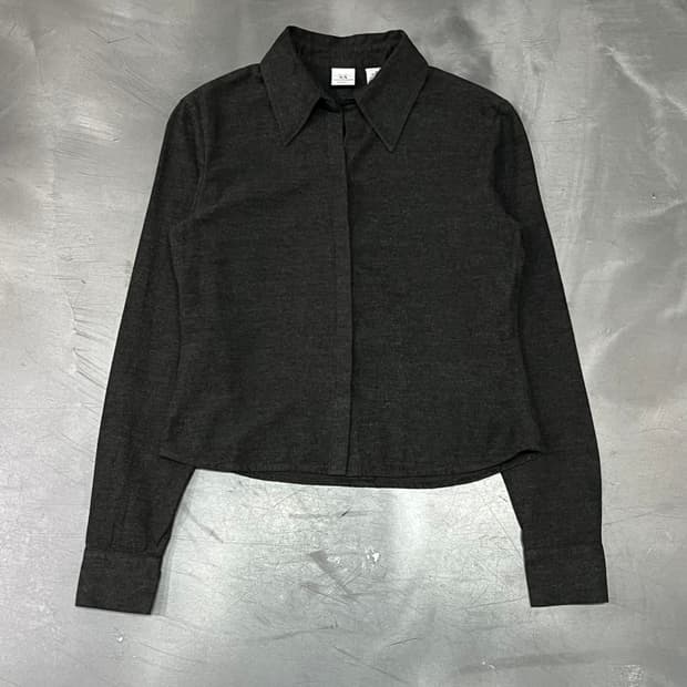  아르마니 익스체인지 히든 버튼 카라티 y16359