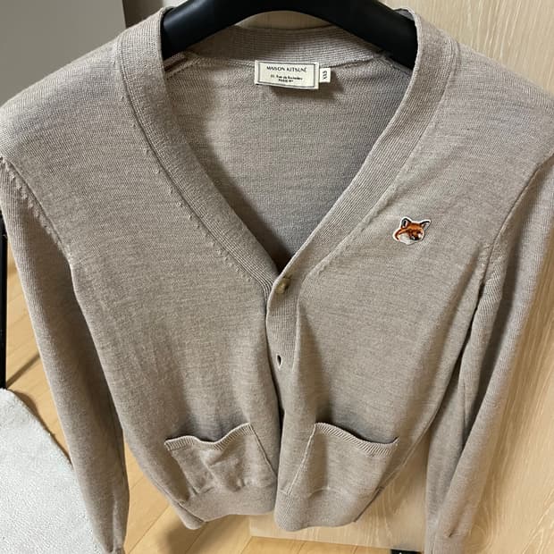 메종키츠네 가디건