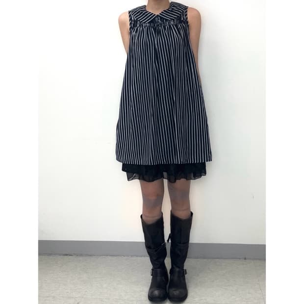 빈티지 네이비 스트라이프 슬리브리스 원피스