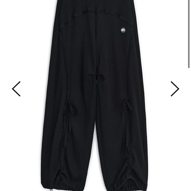 허그유어스킨 Lace jogger pants (Black)