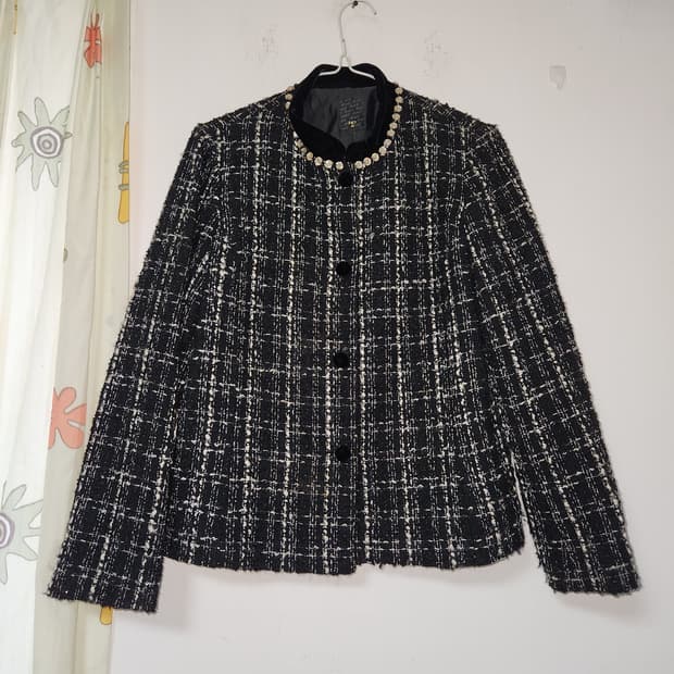 PAT 트위드 블랙 자켓 보석 장식 95