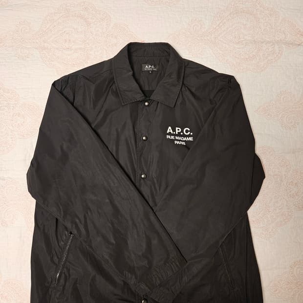 APC 한국 한정판 플리스 코치 자켓 XL 사이즈 판매합니다!