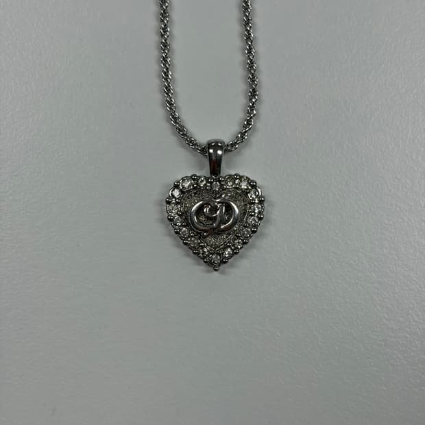 디올 큐빅 하트 CD 목걸이