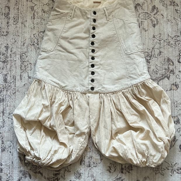 캐피탈 사루엘 벌룬 하프 팬츠