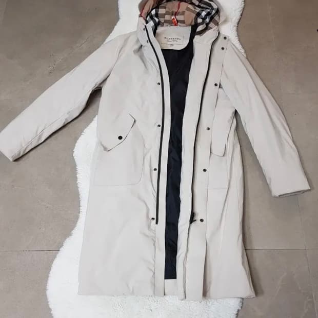 정품 버버리 코트 패딩.77. 남.여 공용.