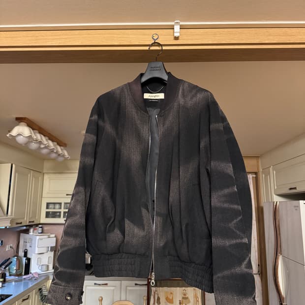 25AW 봄버 블랙
