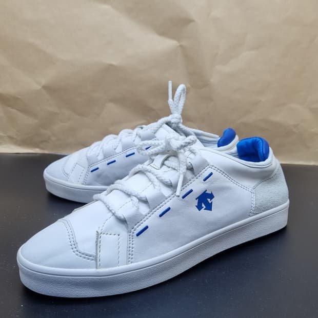 데상트 데이나잇 스니커즈 245