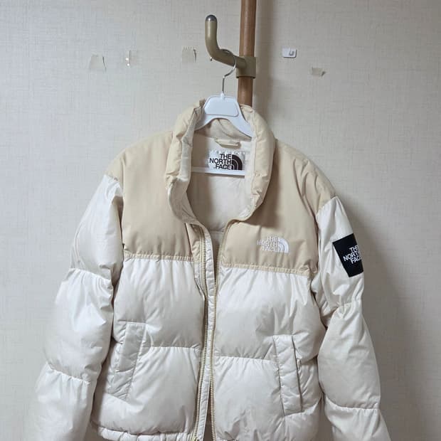 노스페이스 화이트 라벨 노벨티 눕시 다운 자켓 크림