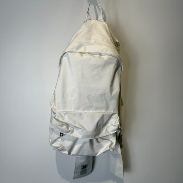 Yorozu 요로주 화이트 레더 디테일 백팩