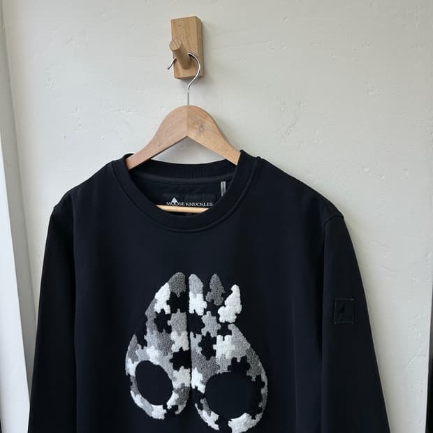 15850 - 무스너클 홀리루드 맨투맨