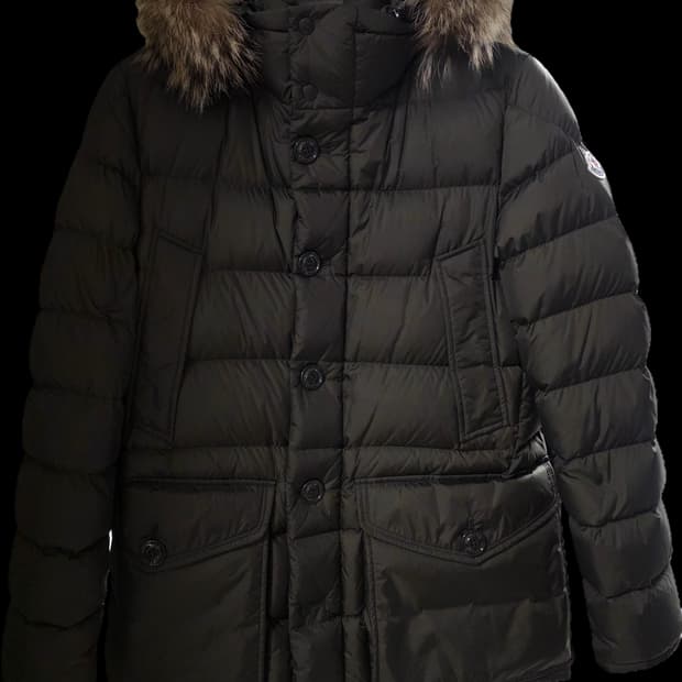 몽클레어 클루니 리얼퍼 카키 3 미사용