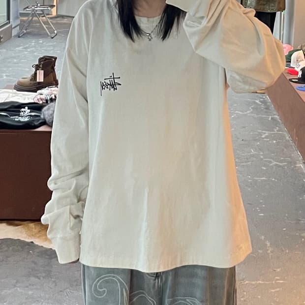 스투시 베이직로고 롱슬리브 H1722