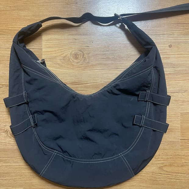 ZARA 패브릭 숄더백