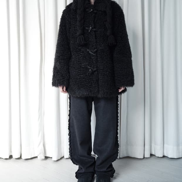 생긴스튜디오 토글 퍼 코트