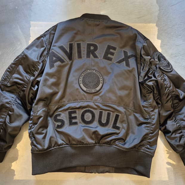AVIREX SEOUL MA-1 JACKET