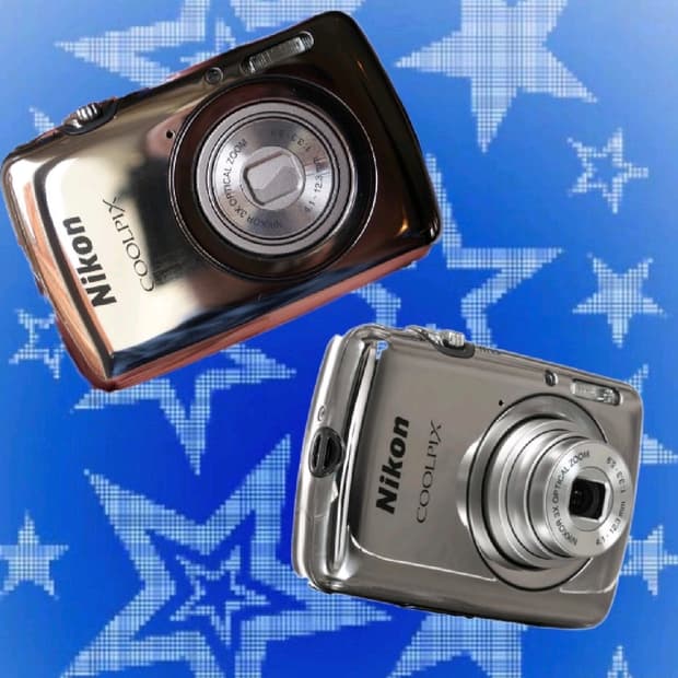 니콘 쿨픽스 S01 실버 연예인 디카 디지털 카메라 캠코더