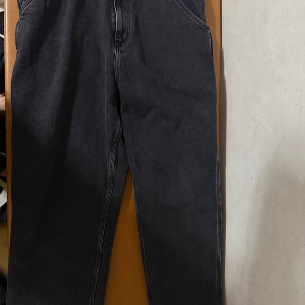 칼하트 WIP 싱글 니 팬츠 스미스 블랙 스톤 워시드