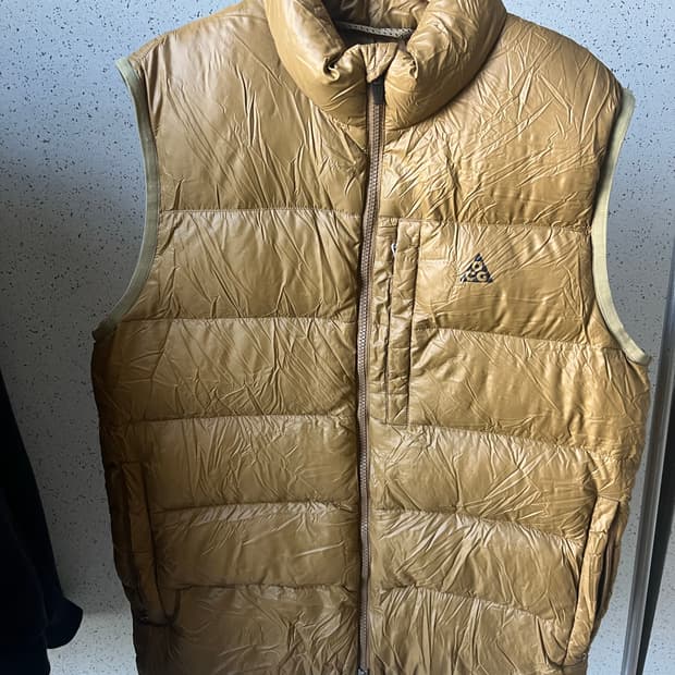 나이키 acg 덕다운 패딩 베스트