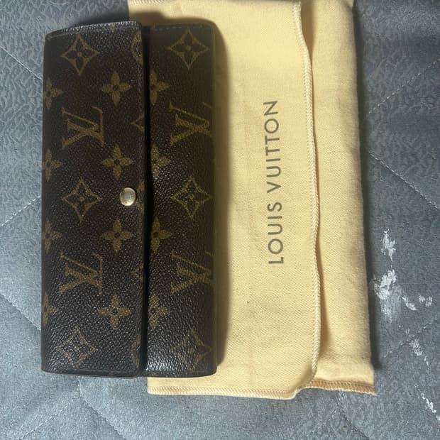 루이비통 모노그램 장지갑 상태sss급