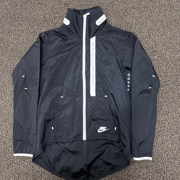 NIKE 나이키 여성 윈드러너 바람막이 자켓 블랙 M