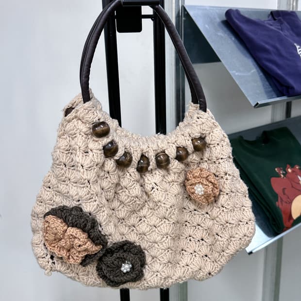 wood ball crochet knit bag